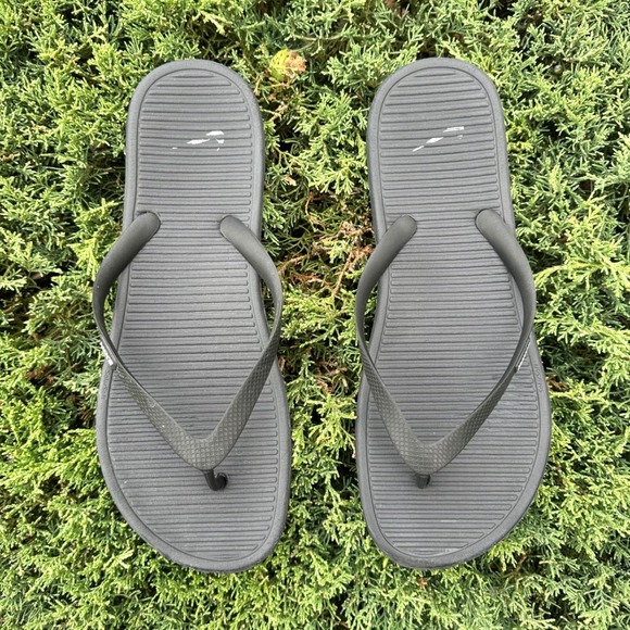 Nike Other - Nike Solarsoft Thong 2 Flip Flop Sandals Men's Size 11 Black